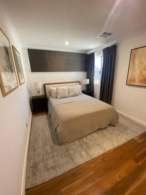 Luxury Executive Home With Pool - Tourism Noosa 3