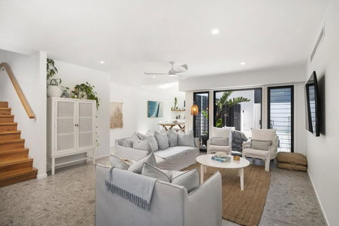 Luxury House, Ocean Views, Salt Pool & HOT Spa - Tourism Noosa 2