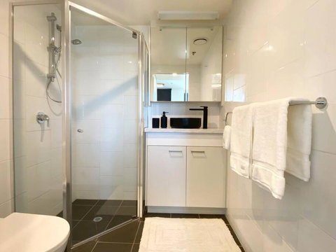 Luxury River View Holiday Home - Tourism Noosa 1