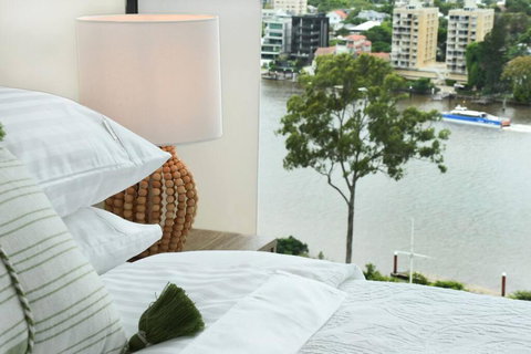 Luxury River View Holiday Home - Tourism Noosa 2