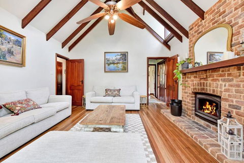 Meadowbrook Manor In North Rothbury - Tourism Noosa 0