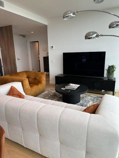 Modern 2 BRM Apt In Williamstown - Tourism Noosa 0