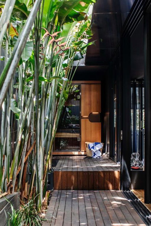 Modern 3BR Retreat With Sauna - The Loft - Tourism Noosa 2