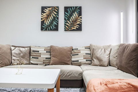 Modern Living 2br Townhouse In Maidstoneoffice - Tourism Noosa 3