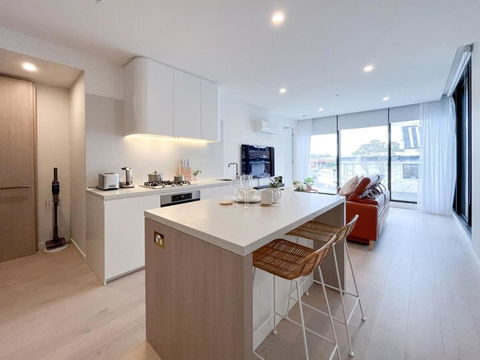 Modern Luxury 2B2B Sky Garden SmartTV - Tourism Noosa 2