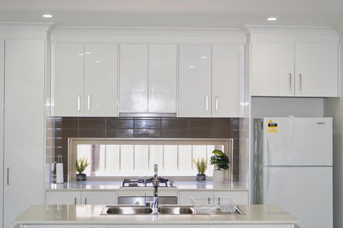 Modern Style Unit 2 Deer Park - Tourism Noosa 2