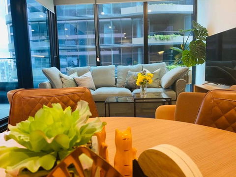 Moody Moon Apartment @ Sky Garden - Glen Waverley - Tourism Noosa 0