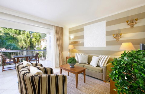 Nautical Romance, In The Heart Of Noosa - Tourism Noosa 1