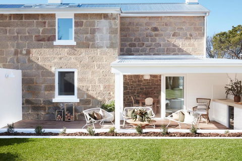 Nest Stays - Tourism Noosa 0