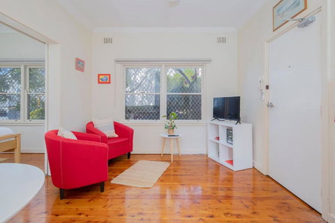 Newcastle Nook - Convenient Comforts In The CBD - Tourism Noosa 2