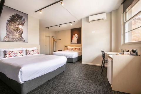 Nightcap At The Charles Hotel - Tourism Noosa 1