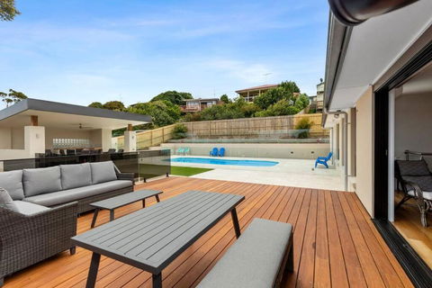 OASIS ON SUNSET - Tranquility Close To The Ocean - Tourism Noosa 2