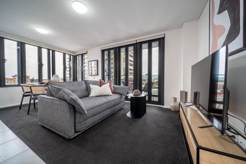 Obsidian On Flinders St 1BR Designer East End - Tourism Noosa 1