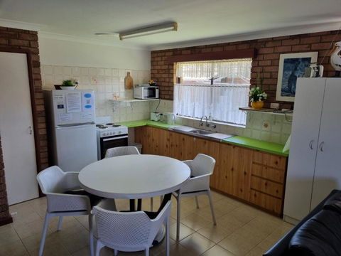 Ocean Beach Chalet 16 - Tourism Noosa 1