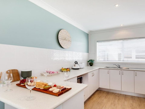 Ocean Blue Apartment Three - Tourism Noosa 2