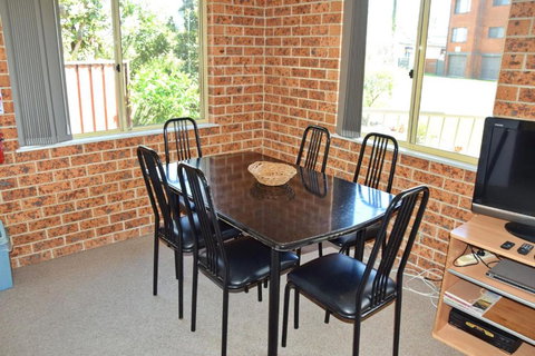 Ocean Breeze 4 - Bring Your Own Linen. - Tourism Noosa 3