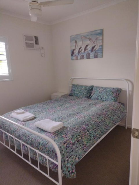 Ocean Breeze Apartments Hervey Bay - Tourism Noosa 0