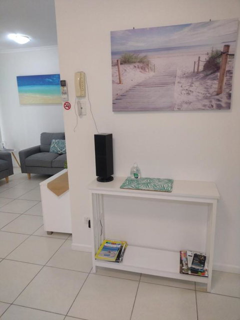 Ocean Breeze Apartments Hervey Bay - Tourism Noosa 1