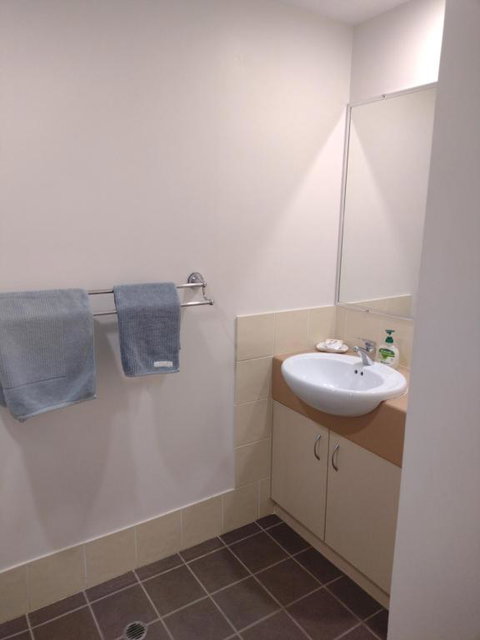 Ocean Breeze Apartments Hervey Bay - Tourism Noosa 2