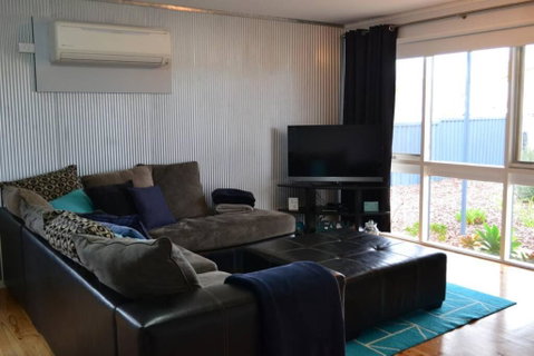 Ocean Breeze - Tourism Noosa 1