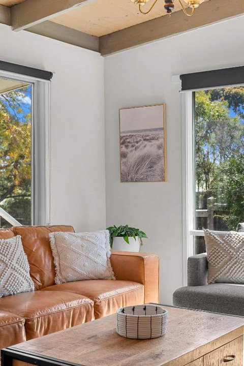 Ocean Grove Beach Home With Free WiFi - Tourism Noosa 3