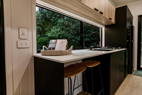 Obi Creek Cabin - Tourism Noosa 3