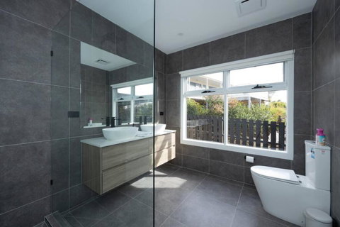 Ocean View Cottage - Anglesea - Tourism Noosa 0