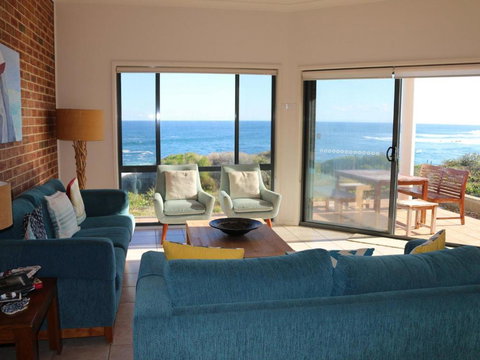 Ocean Views Air Conditioned Luxury With Beautiful Ocean Views - Tourism Noosa 3