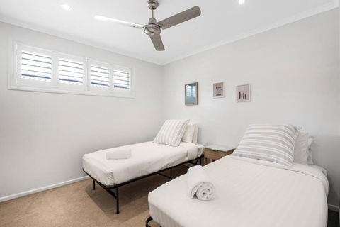 OCEAN55- Mooloolaba Family Holiday Home - Tourism Noosa 2