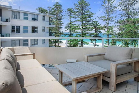 Oceanfront Serenity Amazing Views To Manly Beach - Tourism Noosa 2