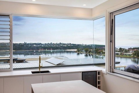 Oceanview Oasis, 3 Bedroom Sanctuary - Tourism Noosa 1