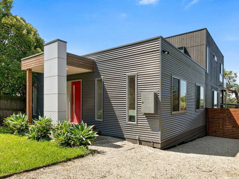 Olive Grove - Tourism Noosa 0