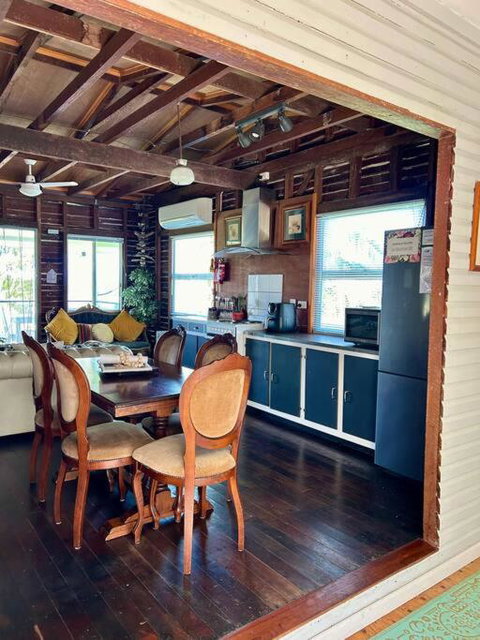 Omaroo - Town Of 1770 - Tourism Noosa 3