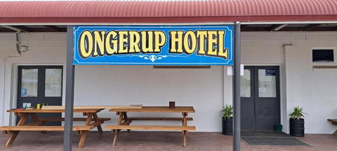 Ongerup Hotel - Tourism Noosa 3