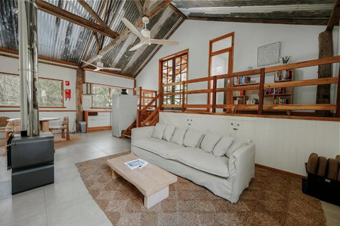 Orchard Cottage - Quiet Farm Escape - Tourism Noosa 0