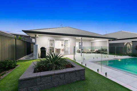OSPREY ISLAND RETREAT - Tourism Noosa 0
