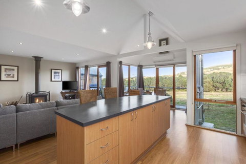 Otway Vista 12 - Tourism Noosa 0