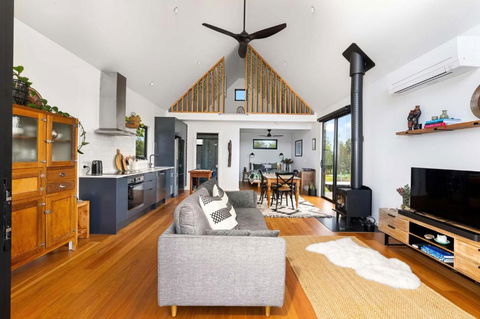 Ovata - Country To Coast - Tourism Noosa 2