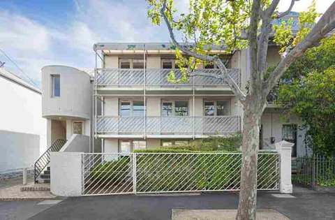 Ozi Village Cardigan - Tourism Noosa 3