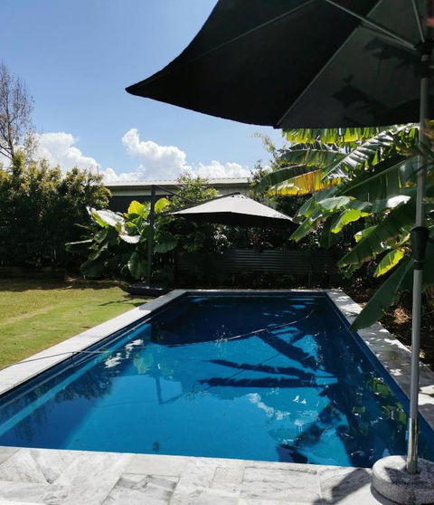 OXLEY Mineral Pool & Private Home SuburbanSTAY - Tourism Noosa 1