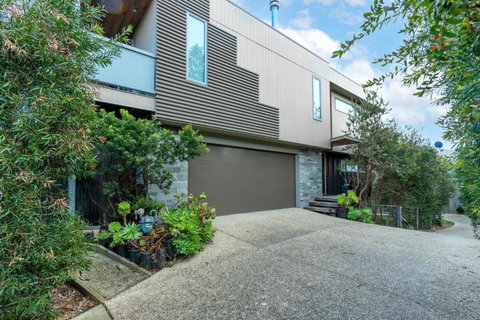 Omaroo On Surf Inverloch - Tourism Noosa 1