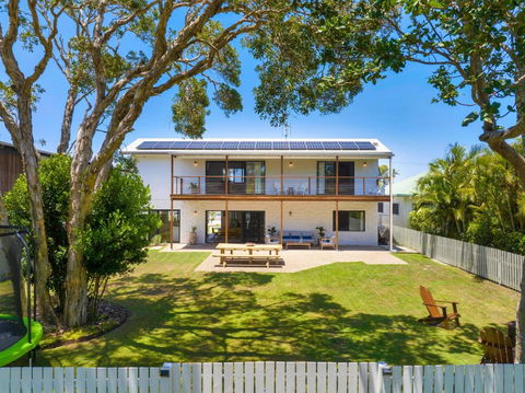Pangkarra -Stunning Beach House - Family Friendly - Tourism Noosa 1