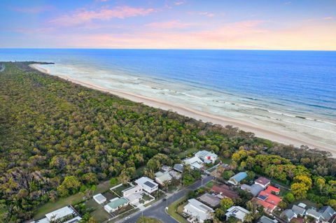 Pangkarra -Stunning Beach House - Family Friendly - Tourism Noosa 0