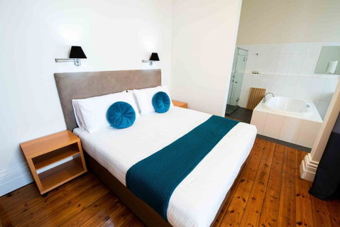 Park Hotel - Tourism Noosa 2