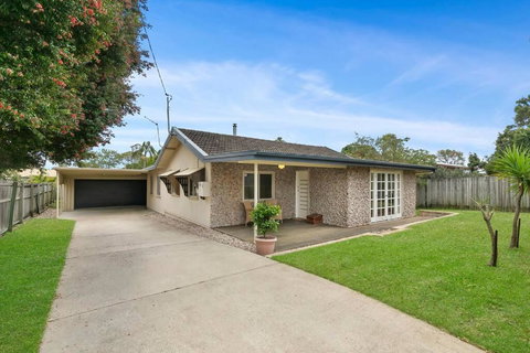 Pebble Cottage - Tourism Noosa 0