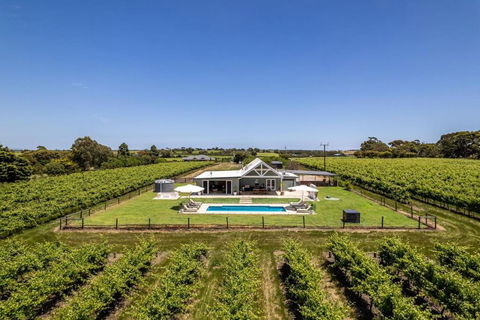 Pethick House - Tourism Noosa 1