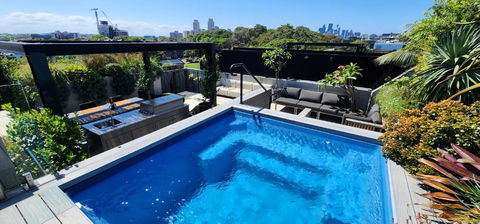 Penthouse Perfection With Private Rooftop Pool - Tourism Noosa 0