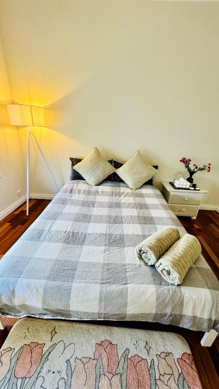 Perfect Peacefully Room In Melbourne - Tourism Noosa 1