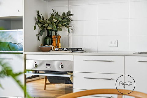 Perfect Penthouse - WiFi Included - Tourism Noosa 2