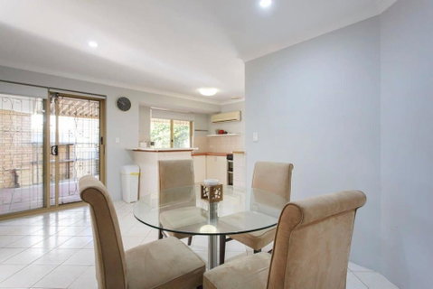Private Room In St James - Tourism Noosa 2